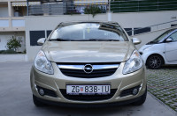 Opel Corsa 1,4 automatik plin
