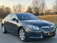 Opel Insignia 2,0 CDTI puno opreme,super stanje!