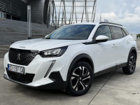 Peugeot 2008 1,2 PureTech** ALLURE **LED** ACC** KOŽA** NAVI**