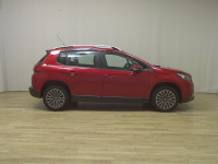 Peugeot 2008 automatik • panorama • senzori za parkiranje straga