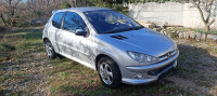 Peugeot 206   16 v 110 ks  iznimno dobar motor