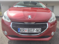 Peugeot 208 1,2 PureTech,Veliki servis,Regan,Super stanje,Nove gume