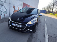 Peugeot 208.2019.god.Alure. Navi.Alu 16.Reg 1 god. SAMO 58 tis km