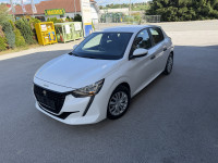 Peugeot 208 1,5 BlueHDI-NAVI-KLIMA-TEMPOMAT-ODLIČAN-SERVISIRAN