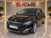 Peugeot 308 1.2 130 KS ALLUR NAVIGACIJA/LED/PARAKING KAERA