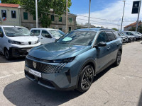 Peugeot 5008 Allure HYBRID 145 e-DCS6 11.000 km 2025. REZERVIRAN