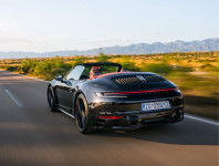 Porsche 911 Carrera Cabrio 992