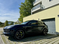 Porsche Cayenne Hybrid, PDV, Full oprema,Panorama, tv, Porsche jamstvo