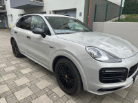 Porsche Cayenne E-hybride Platinum Edition