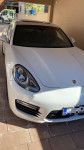 Porsche Panamera GTS PDK