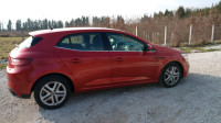 Renault Megane dci 2018 - metalik crveni!