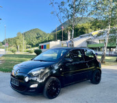 Renault Twingo 1,2 16V, MOMO 17", Klima, Top stanje..