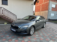 Škoda Octavia 2,0 TDI 2023.g *DSG *110KW*KEY LESS GO/Entry*