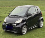 Smart fortwo- 52 Kw- FACELIFT-SERVO VOLAN,KLIMA,PANO,ALU...2014 GOD