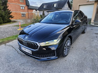 Superb 2,0 TDI L&K automatik 14000 km.