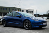 Tesla Model 3 Long Range (LR) AWD automatik