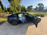Tesla Model 3 Facelift LFP baterija Enhanced autopilot, kuka. U pdvu.