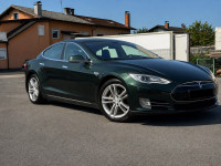 Tesla Model S S FREE SUPERCHARGE