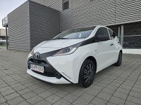 Toyota Aygo 1,0 / Servisna / Klima / 5 Vrata / Multimedija /