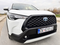 Toyota Corolla Cross 1.8 HEV Hybrid automatik