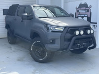 Toyota Hilux INVINCIBLE automatik MONSTER EDITION