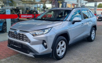 Toyota RAV4 2,5 Hybrid LED navi gr.sj. PDCx2 kamera tempomat kuka
