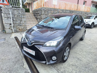 Toyota Yaris 1,5 VVT-i automatik(Hybrid)P.KAMER (u sustavu pdv)