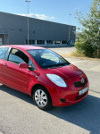 Toyota Yaris - benzin - 57000 km - nije uvoz - drugi vlasnik