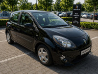 Twingo 1.2 16V Night & Day KLIMA SVE STO MI TREBA ZA LJETOVANJE