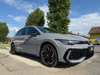 Volkswagen Golf 8.5 R-Line 1.5 eTSI DSG-Matrix-Pano-HUD-DCC-12500 km