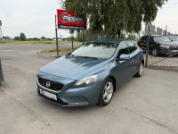 Volvo V40 1.6 D KLIMA - ALU - KAMERA - TEMPOMAT - AUTOKREDIT