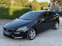 VOLVO V40 D2 1.6d 2015. Godina *Kinetic* - 133 000 Km - ALU - NAVI ..