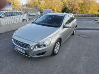 VOLVO V60 1.6 D2 MOMENTUM