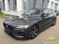 Volvo V60 B4 Plus Dark | PANORAMA | H&K | 360KAM | KOŽA | MEMORIJA
