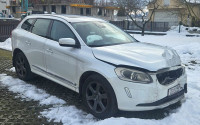 Volvo XC60 AWD D5 (karamboliran)