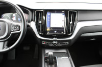 ➡️ Volvo XC60 B4D AWD Business Sport LED Alu Navi PDC Tempomat 2020.