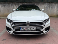 VW Arteon 2,0 DSG,190KS,3XRLINE,PANO,VIRTUAL,LED MATRIX,GARANCI,LIZING