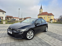 VW Golf 8 2,0 TDI Virtual,velika navi.,nap.veliki servis,ACC radar