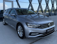 VW Passat Variant 1,6 TDI DSG **LED, NAVI, 99 000 KM, ALU 17 **