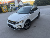 VW T-Roc 1,5 TSI-SAMO 46.500KM-NAVI-KAMERA-IQ LED-PANORAMA-ACC-VIRTUAL
