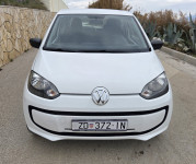 VW Up! 2016, reg 1god