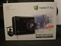 Navitel R700 GPS i Auto kamera
