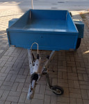 Autoprikolica sa naletnom