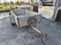 Prikolica za auto autoprikolica