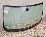 Bmw E90 Šajba prednja,vjetrobransko staklo