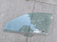 mazda 626 staklo prednjih lijevih vrata