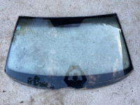 Mercedes w210 E klasa prednja sajba, staklo sa senzorom