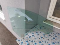 Passat CC staklo desnih prednjih vrata