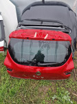 renault clio 4 staklo gepeka