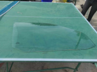 staklo desnih vrata vw cedy 97god.